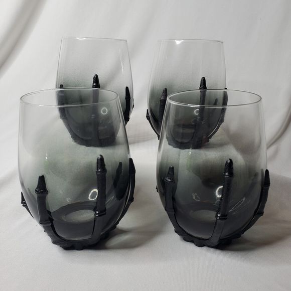 Gothic SKELETON Hand Stemless Wine Glasses Smoked Ombre to Black 19 oz NEW Set 4 - Picture 3 of 10